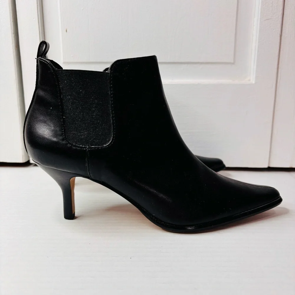 Price firm DONALD J. PLINER Black Leather Heeled Ankle Boots Size 7.5